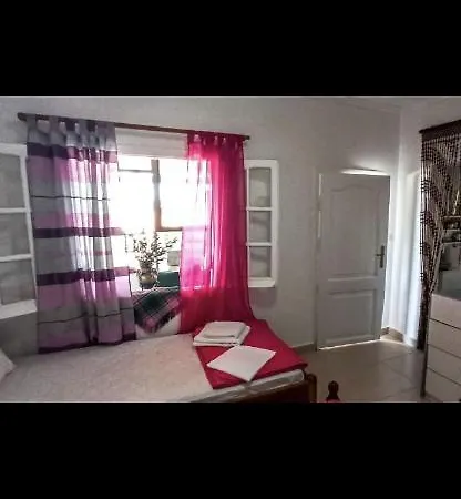 Xara House *